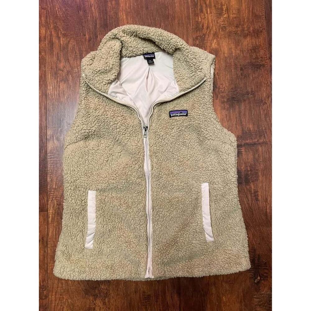 Patagonia Women's Size Medium Fuzzy Sherpa Fleece Full Zip Sweater Vest Beige